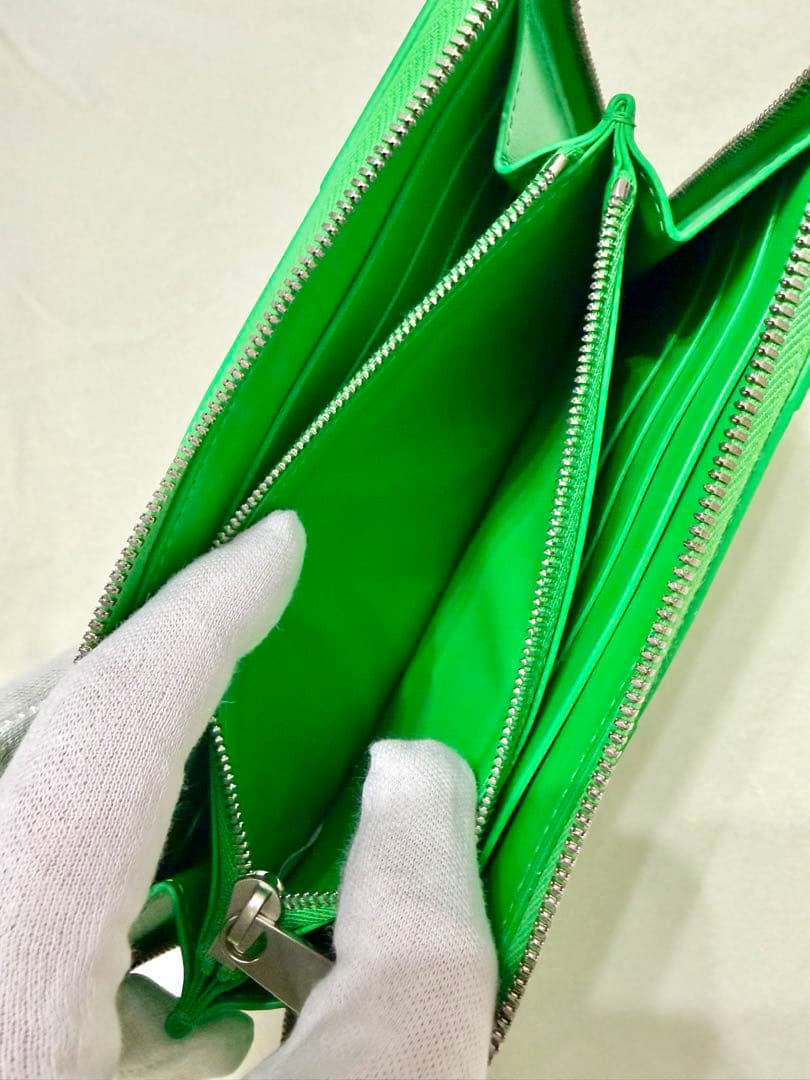 BOTTEGA VENETA カセット ラウンドファスナー長財布