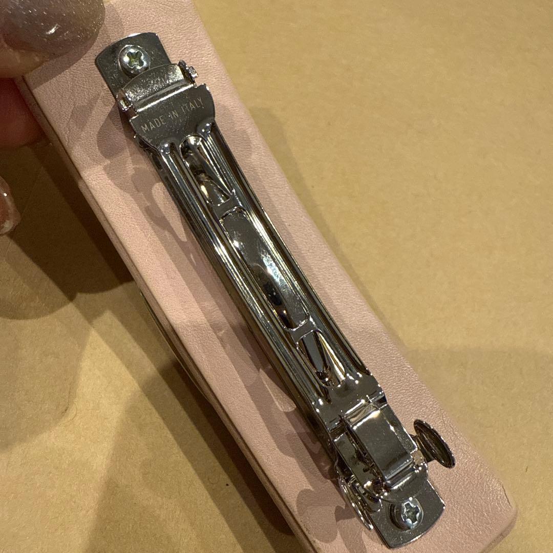 ❤️大幅値下げ❤️フェラガモ❤️バレッタ　ピンク　レザー　上品　送料無料　レア　正規品