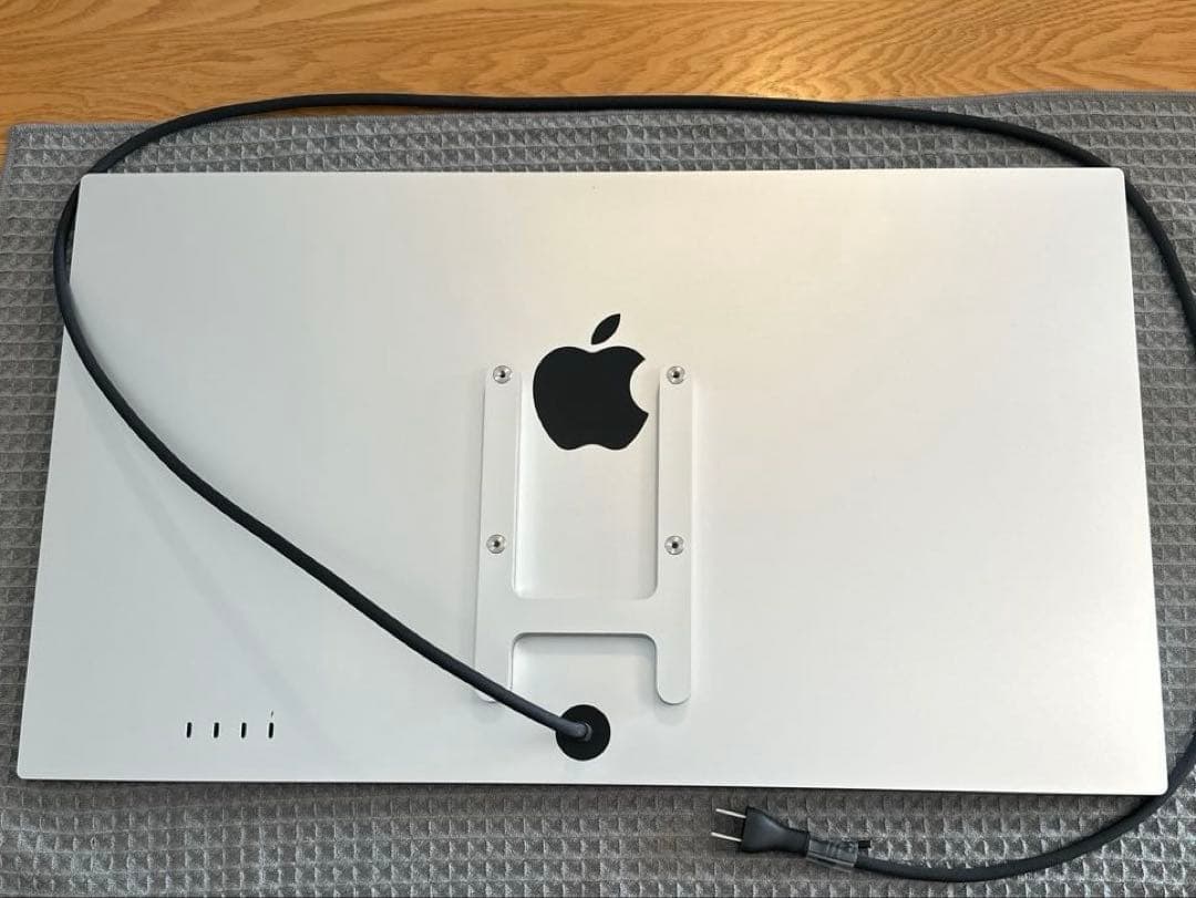 m*i様 美品　Apple Studio Display VESAマウント 標準