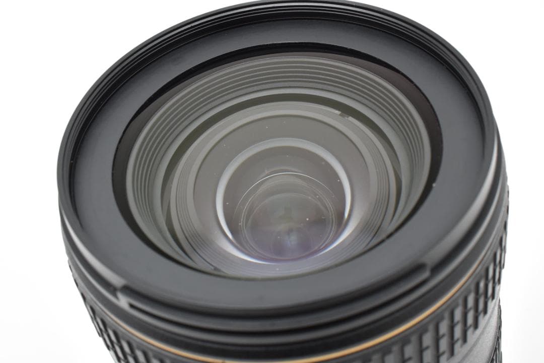 極美品 Nikon AF-S DX 16-80mm f/2.8-4E ED VR