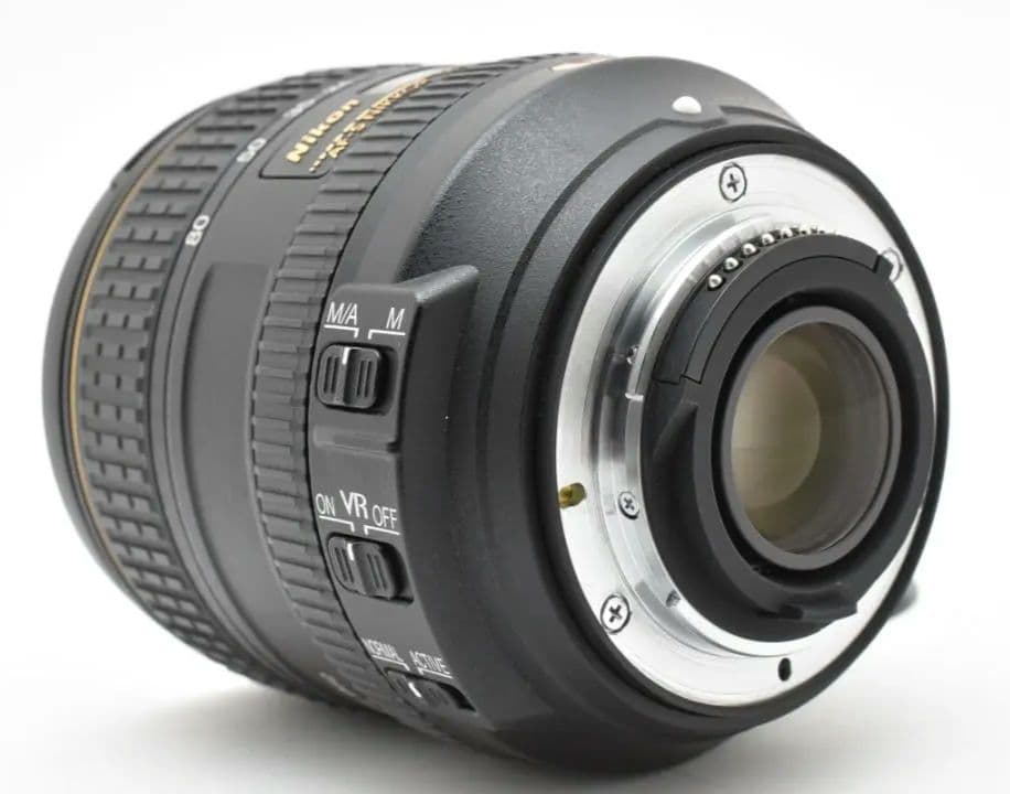 極美品 Nikon AF-S DX 16-80mm f/2.8-4E ED VR