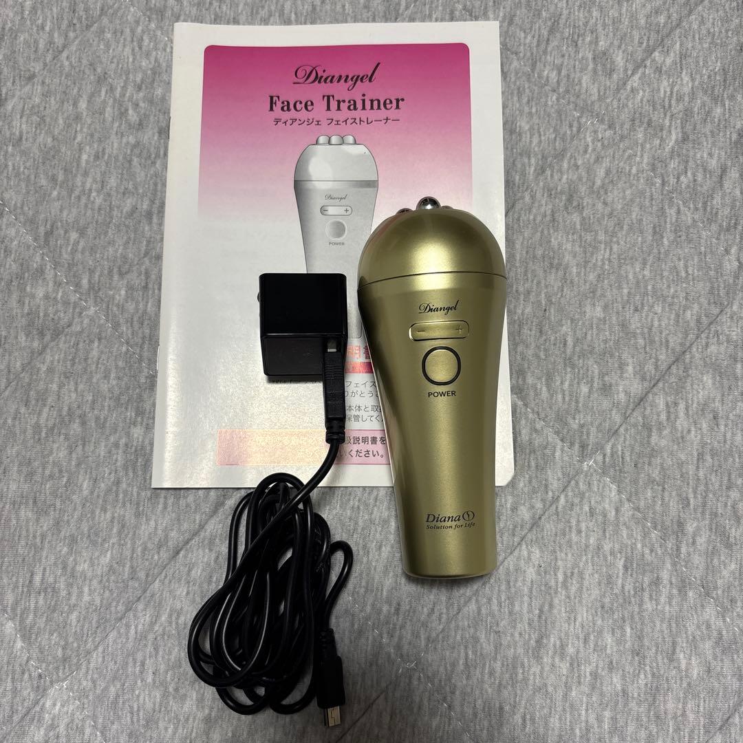 ダイアナ　ディアンジェ　フェイストレーナー