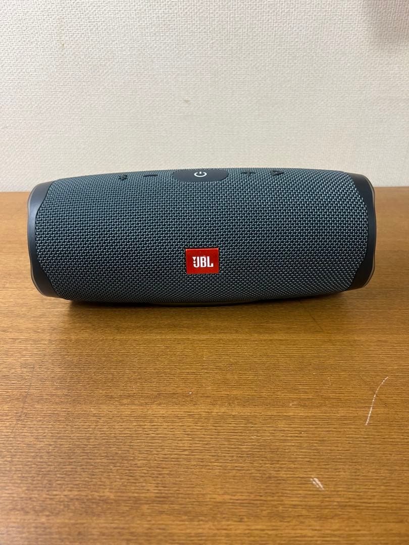 JBLcharge essentialは2ブルー