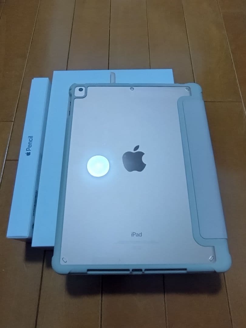 ゾロさん専用)iPad 第6世代+Appleペンシル 箱付き