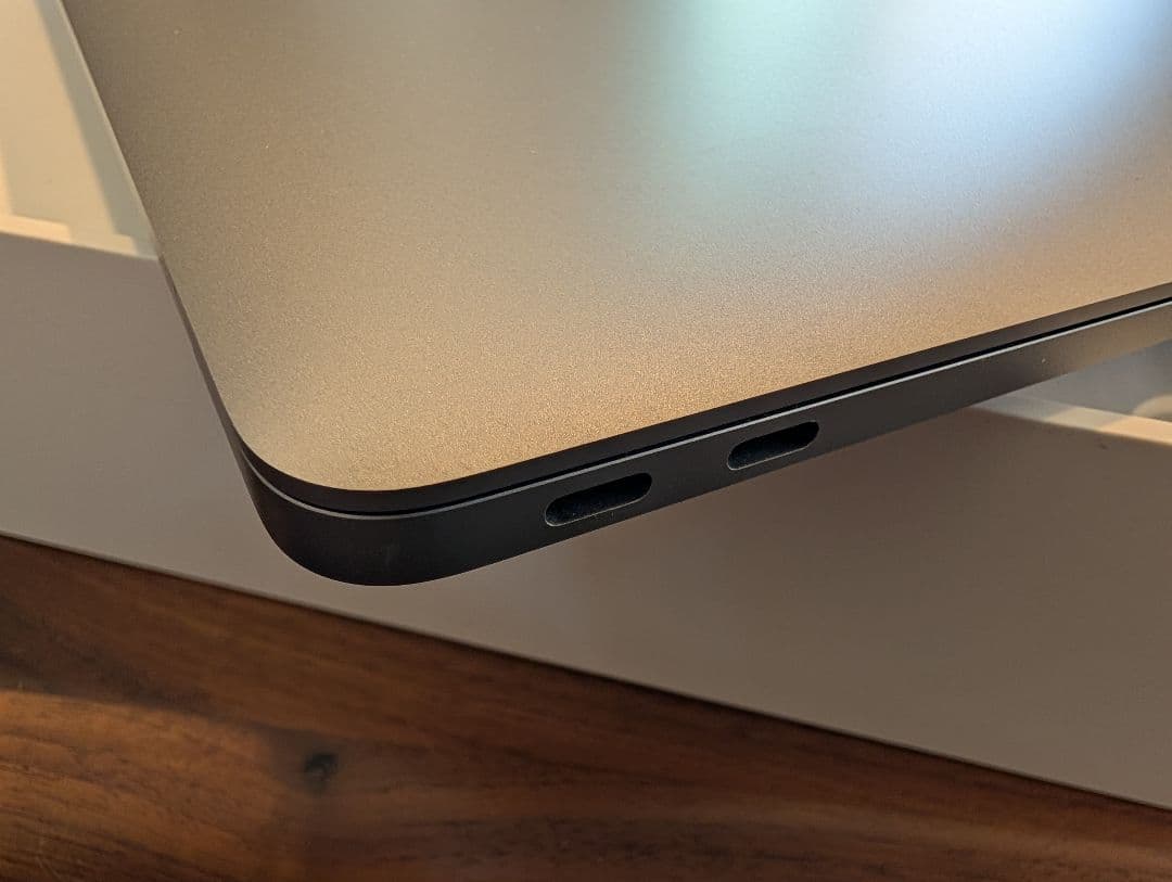 MacBook Air M1 (2020) 8GB 512GBバッテリー100%