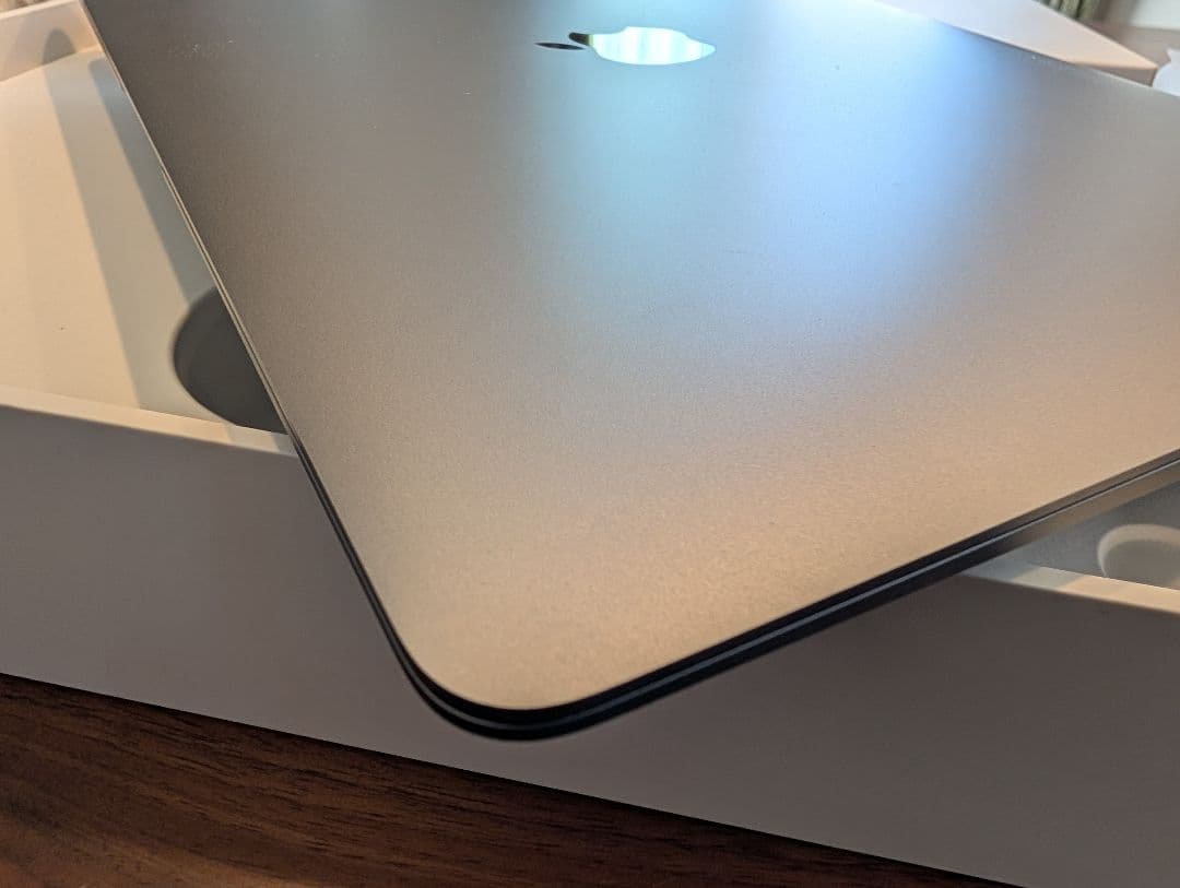 MacBook Air M1 (2020) 8GB 512GBバッテリー100%