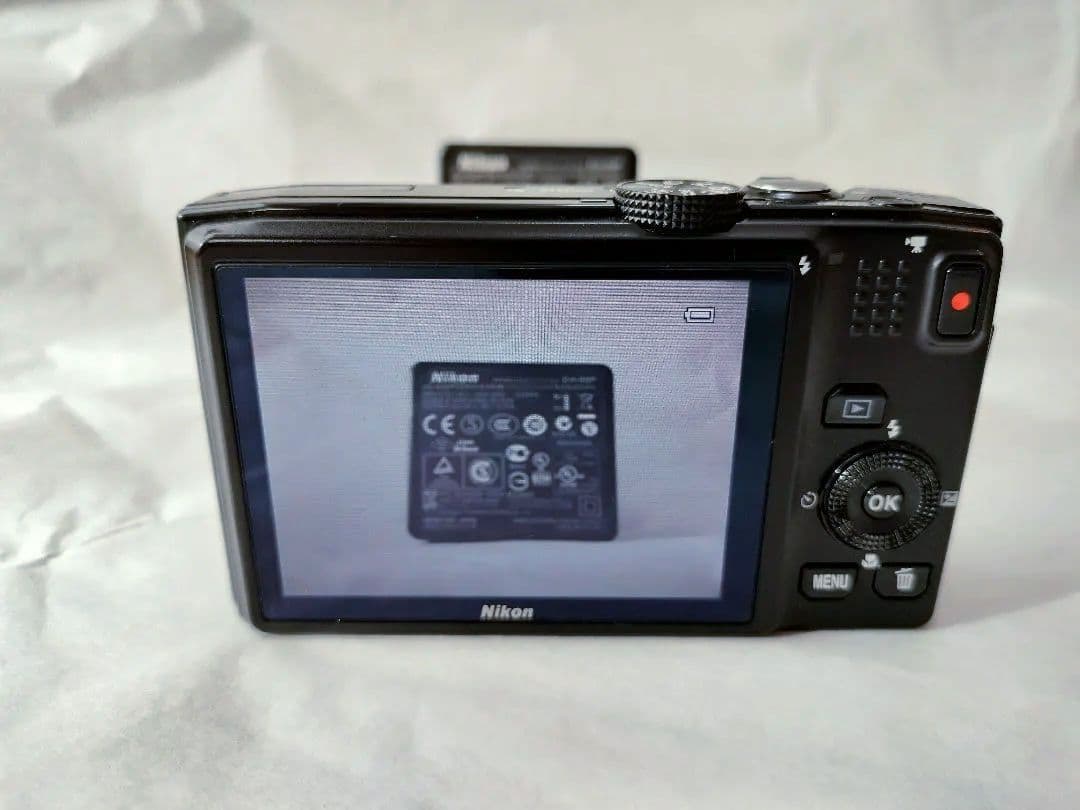 Nikon COOLPIX S8200 ブラック (オールドデジカメ)