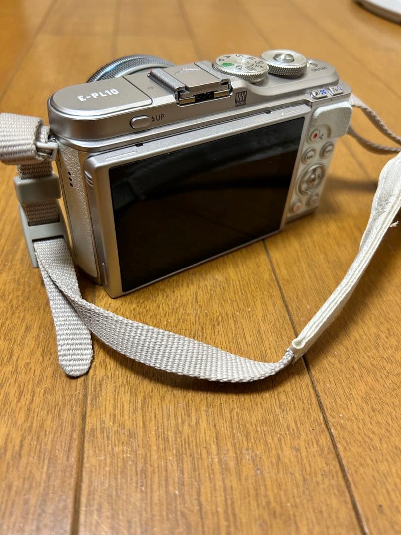 OLYMPUS/PEN E-PL9 ミラーレス一眼カメラ