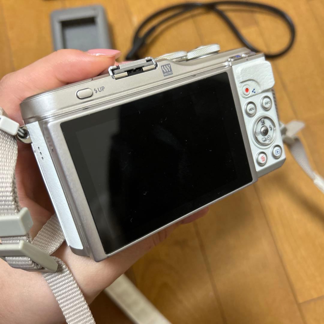 OLYMPUS/PEN E-PL9 ミラーレス一眼カメラ