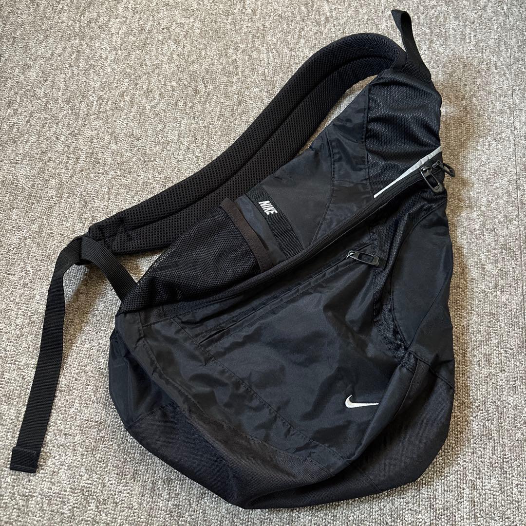 美品 00s NIKE archive スリングバッグ ワンショルダー y2k