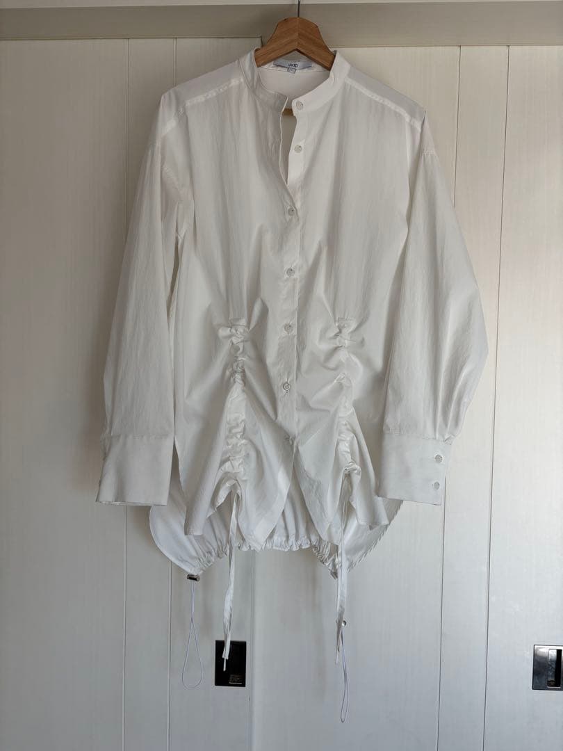 UN3D. ホワイト長袖シャツ