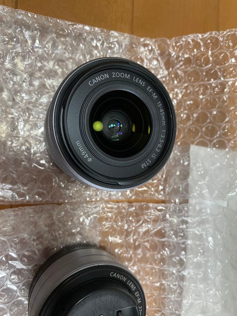 Canon EOS M100 ダブルレンズキット　ホワイト