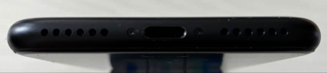 【美品】iPhoneSE2 128GB ブラック 新品互換バッテリー100%