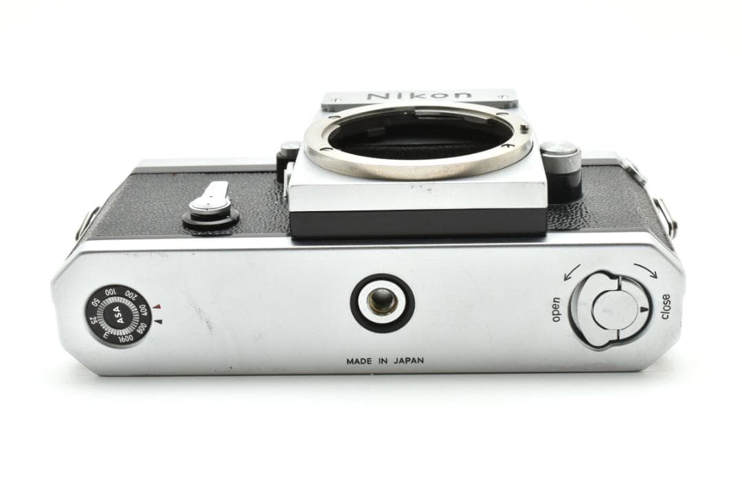 Nikon F アイレベル 一眼レフフィルムカメラボディ シルバー ニコン