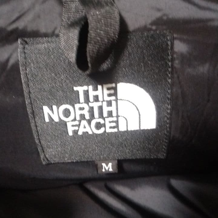 吉*ト様 ノースフェイス　バルトロライトジャケット　グリーン×ブラック　M