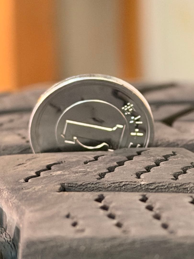 ランドクルーザー200 純正ホイール　スタッドレス18インチ ランクル100