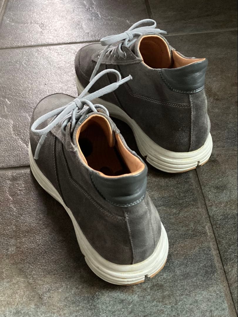 C.QP スエードスニーカー 41 グレー ミッドカット ポルトガル製