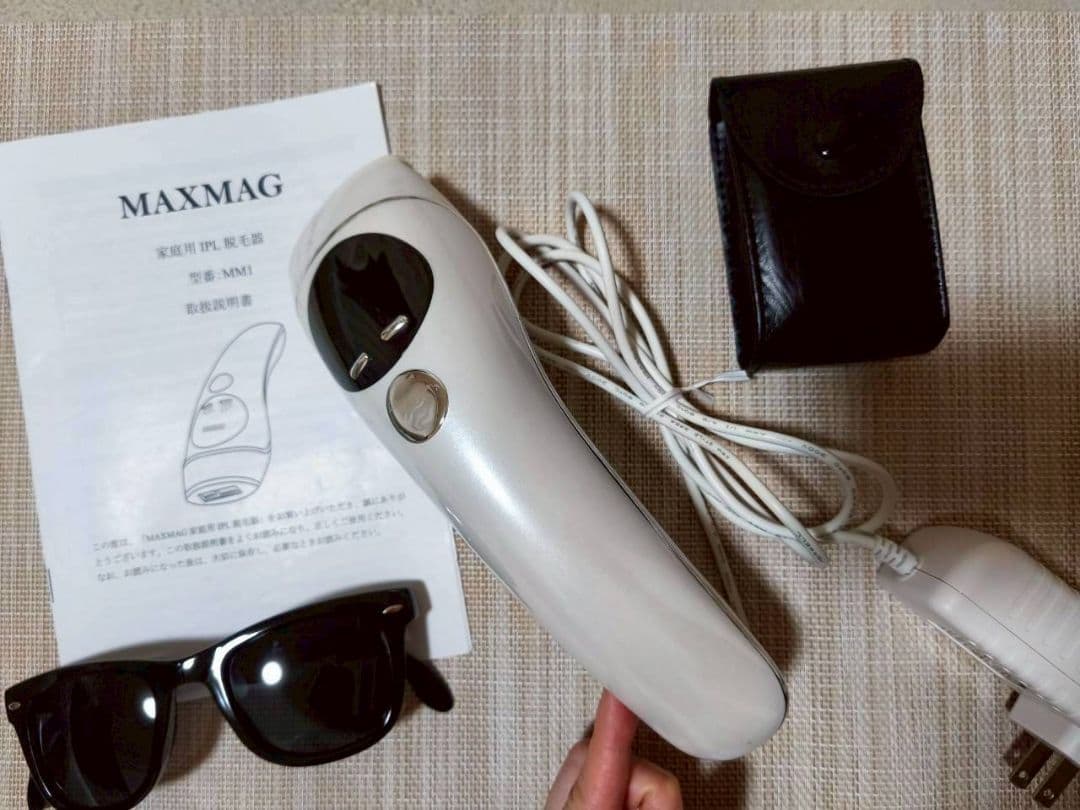 美品【家庭用脱毛器】IPL脱毛器　脱毛器　保護メガネ　肌見せ　肌ケア　美肌