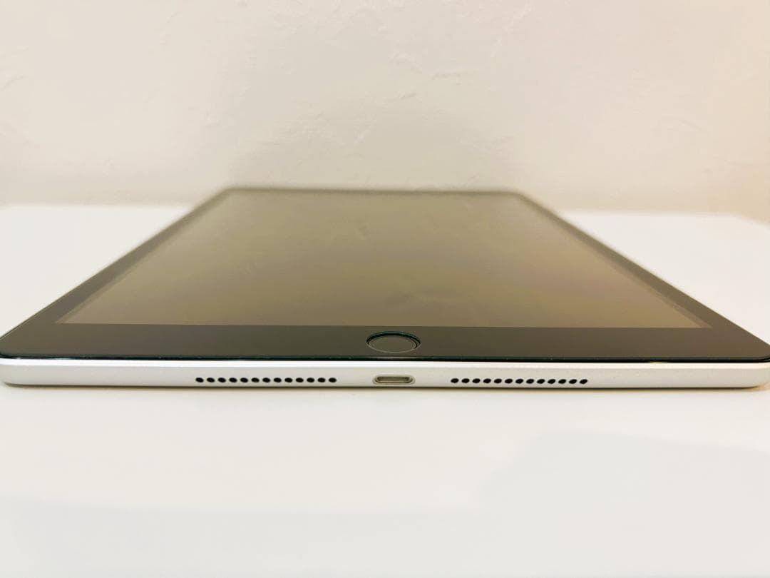 iPad 第9世代 Wi-Fi 64GB バッテリー100% 美品