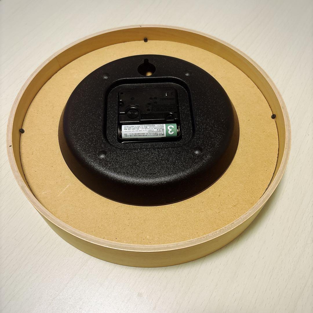 とまり木の時計　蝶々　ちょうちょ　可愛い　かわいい　掛け時計