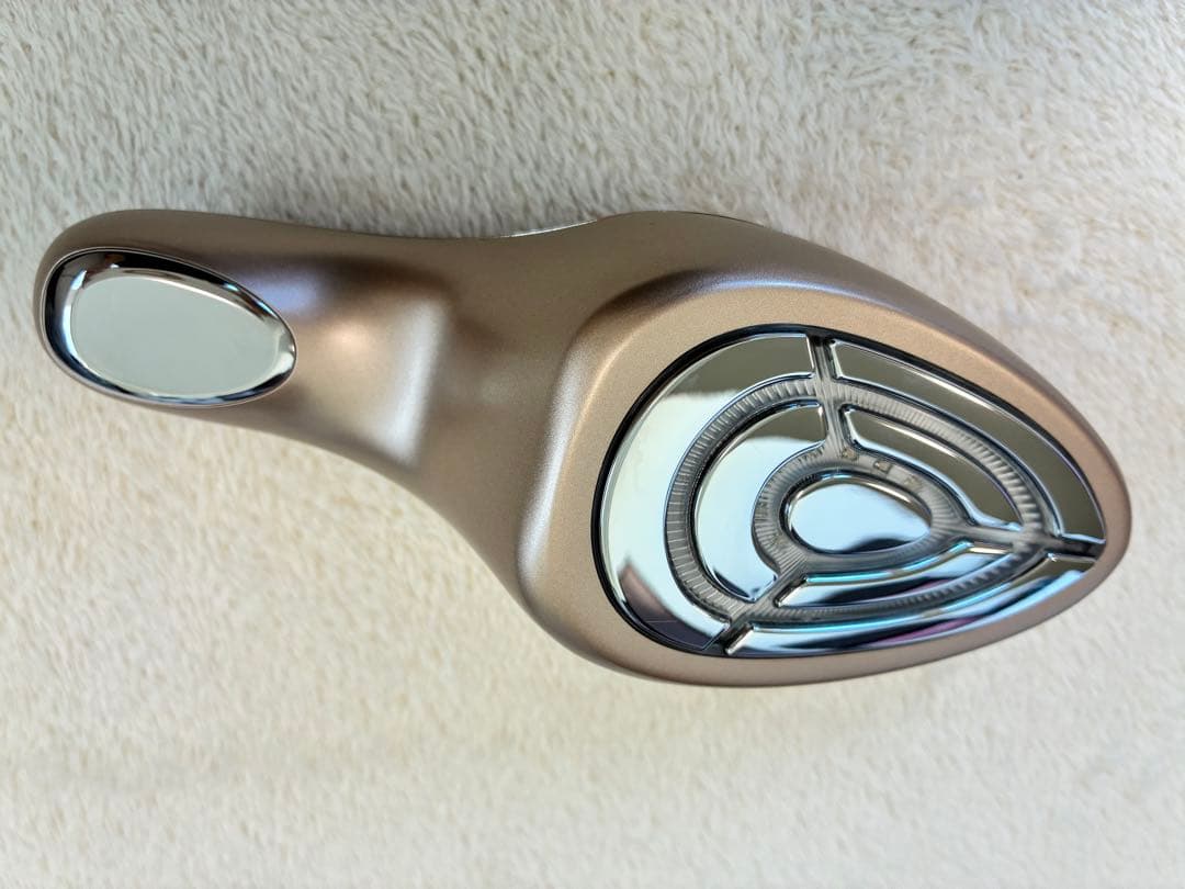 週末限定お値下げ中　ME ラボンエクラ美顔器