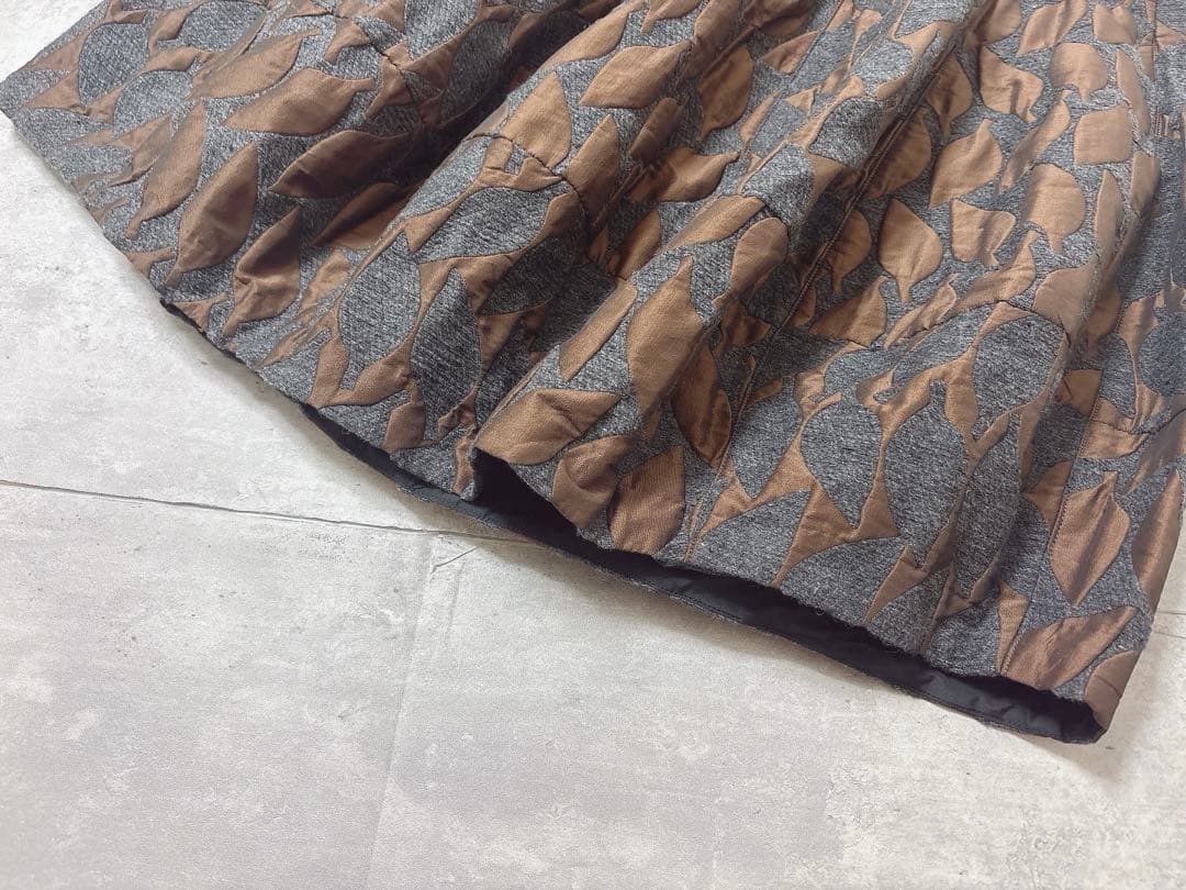 美品【le-fluy】3D形状記憶 バルーン　スカート　リーフ　パッチワーク