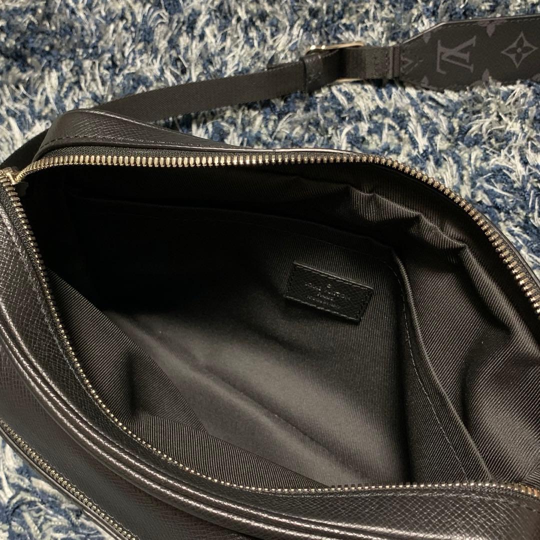 ⭐︎K⭐︎ ルイヴィトン アウトドア・メッセンジャーPM