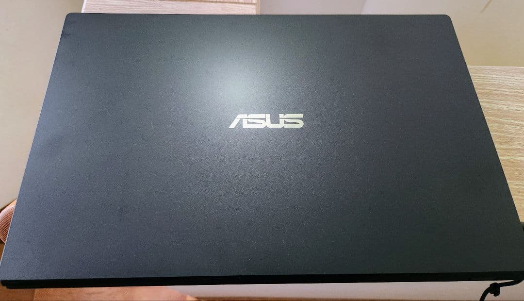 ASUS E510MA　15.6型 Full HD　Windows 11