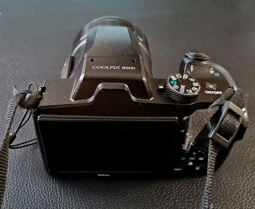 モココ様用　Nikon COOLPIX B600 デジタルカメラ