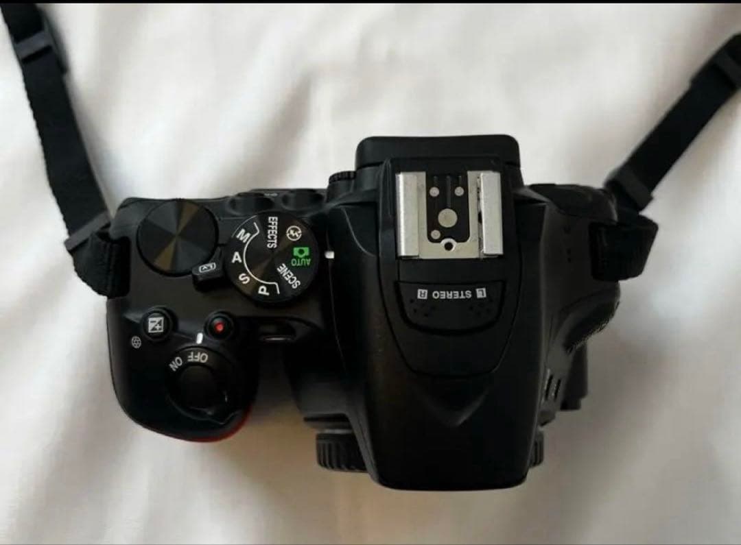 【NIKON】デジタル一眼レフカメラ D5600 ダブルズームキット