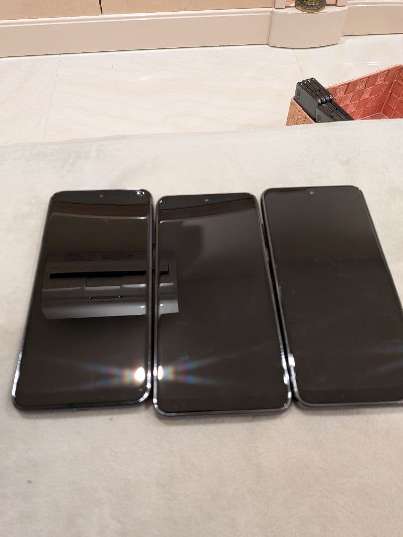 k*u様 docomo Galaxy A20 2台＋A21 1台　ブラック