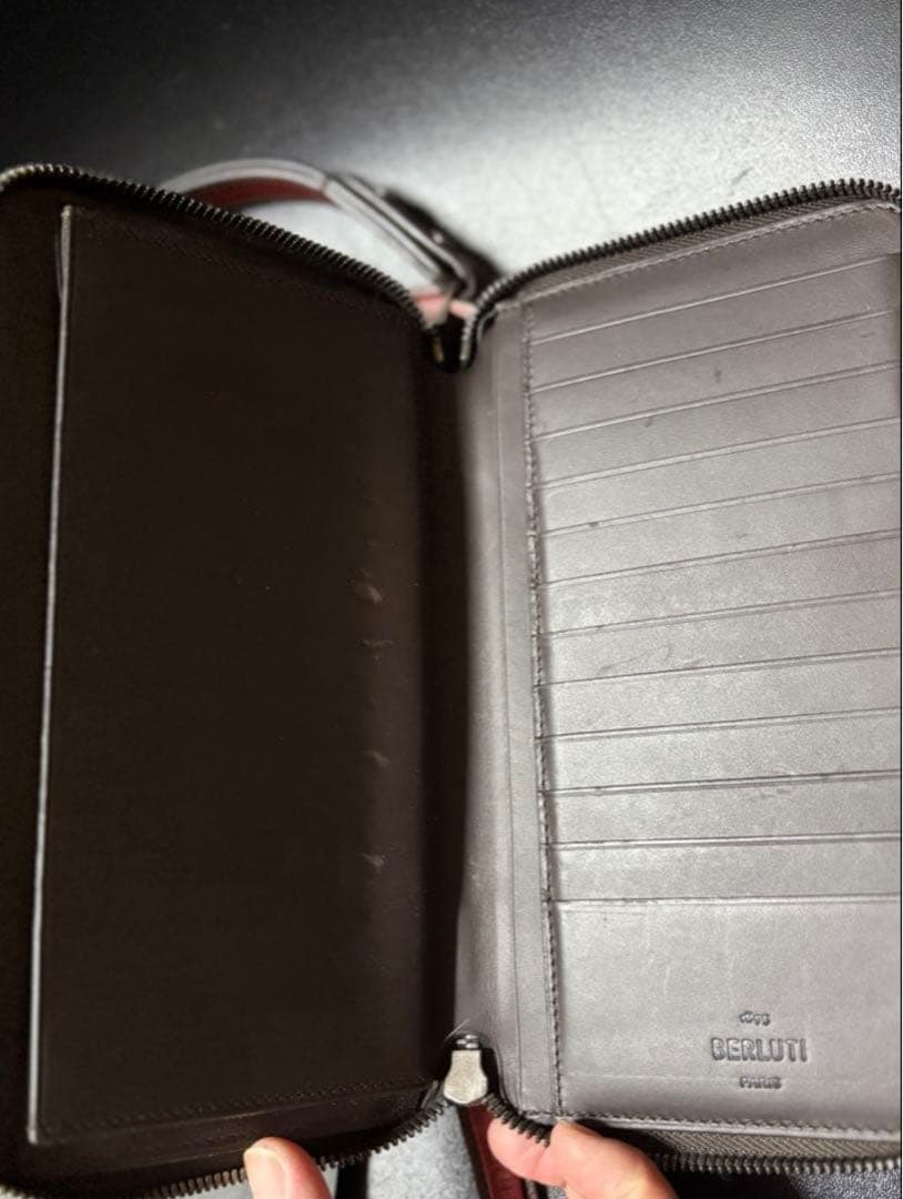 希少 BERLUTI タリ ゴールデンパティーヌ ダブルジッパー レザー 長財布