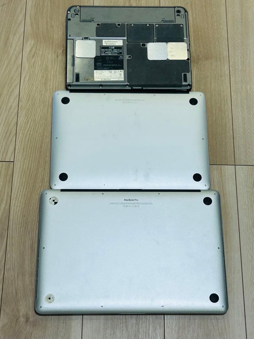 Apple MacBook 2台とFujitsu FMC look ジャンク