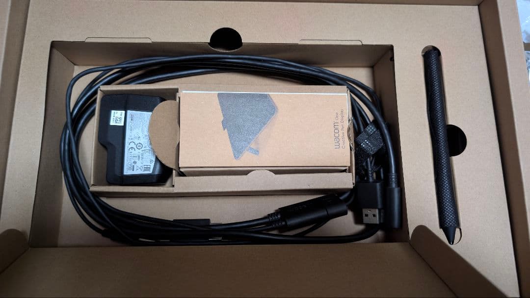 【値下げ不可】初代wacom one 13.3本体セット 市販対応専用ペン付