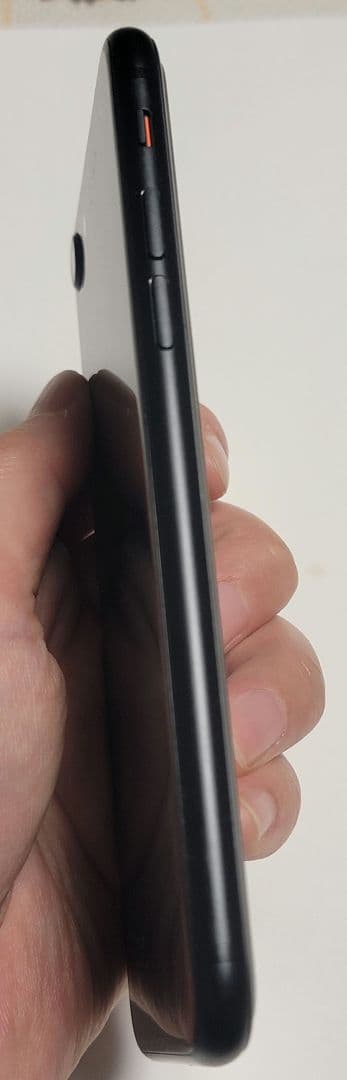 【バッテリー100%】iPhone SE 第2世代 128GB 黒 SIMフリー