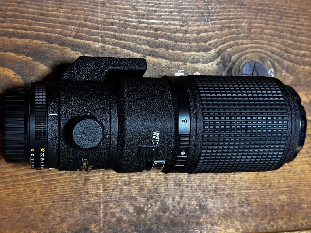 ケース付きNikon ED AF MICRO NIKKOR 200㎜ 1:4 D