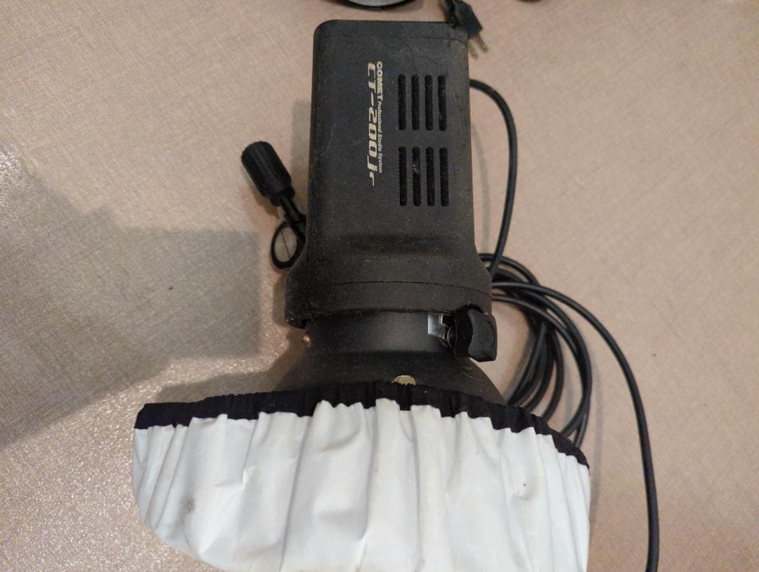 【緊急募集】本格カメラマン使用のフラッシュライト