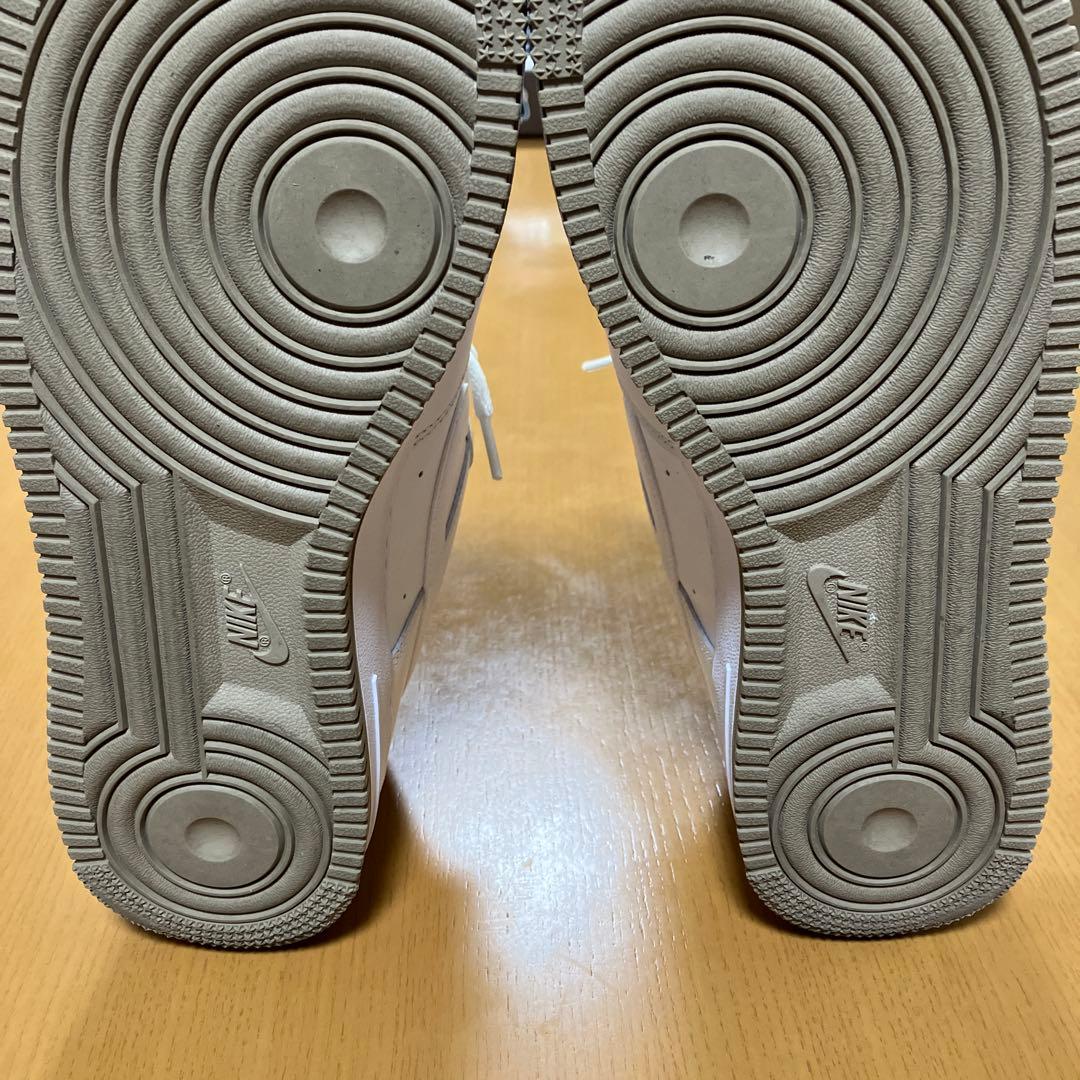 Nike Air Force 1 ホワイト/カーキ　箱付き