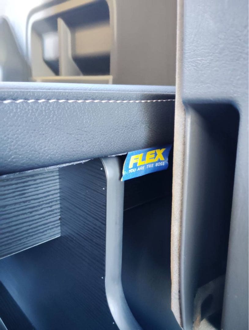 ハイエース ファインテックツアラー フレックス スマートベッドキット 新車外し