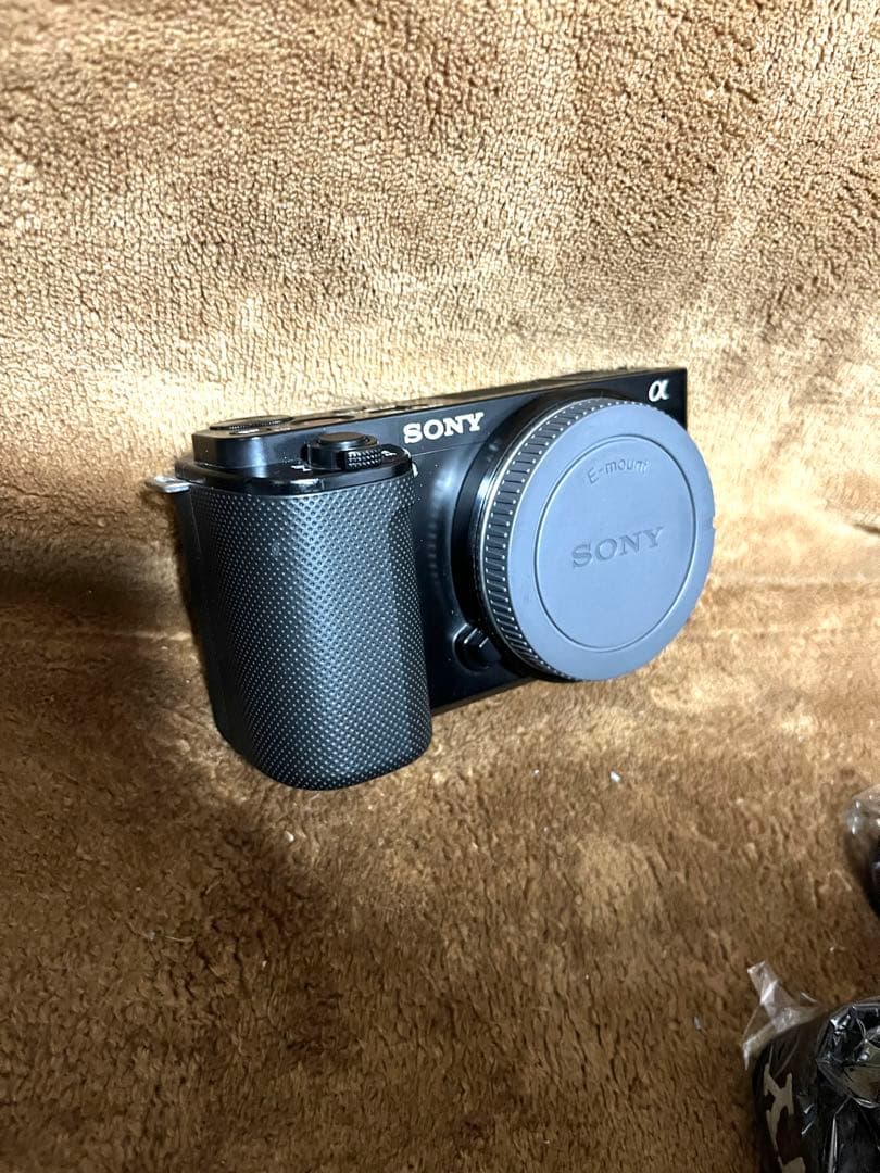 美品　SONY ZV-e10 追加料金でSEL30M35付けます