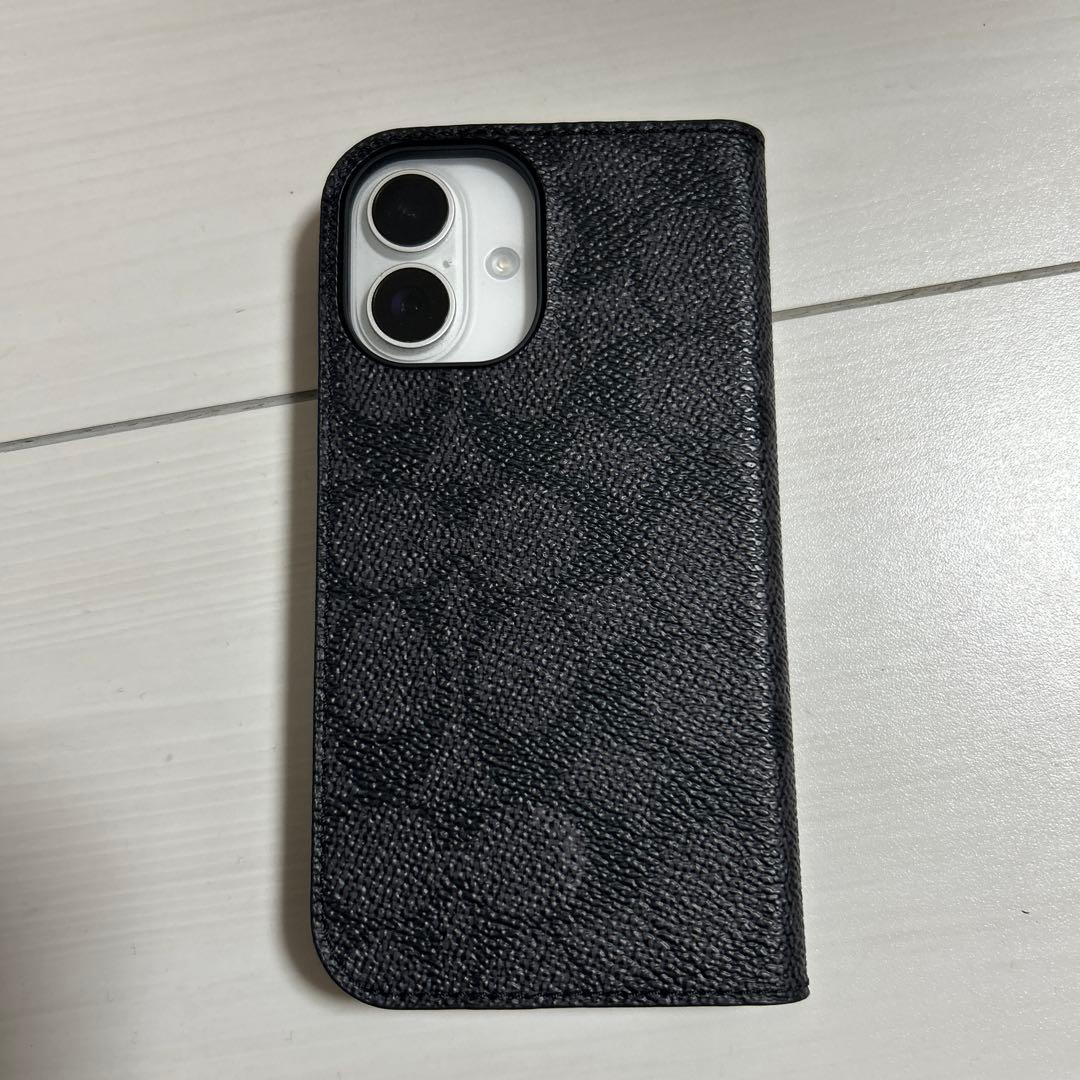 iPhone16 コーチ　COACH