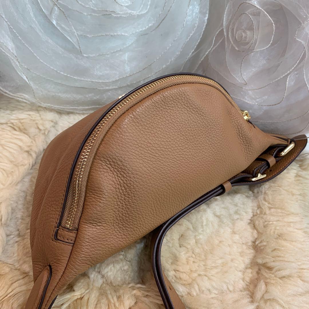 極美品☆COACH　ウエストバッグ　ミニ　ロゴ　ヒップバッグ　レザー　キャメル