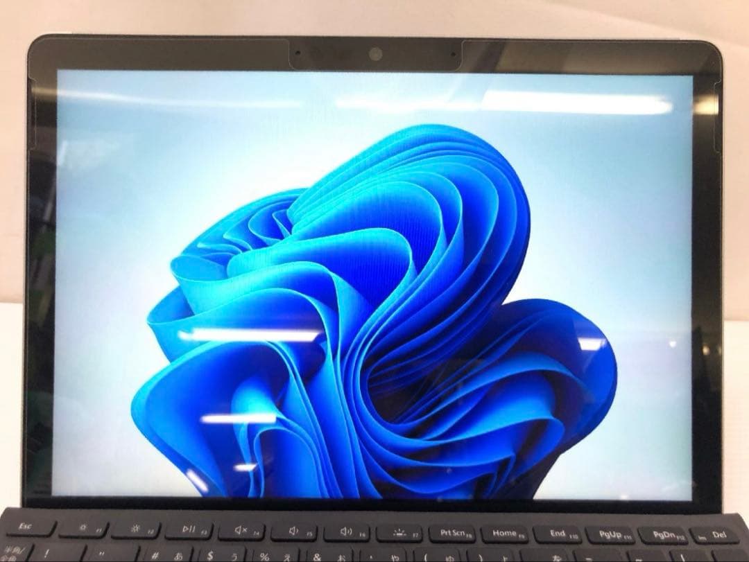 美品 Surface Go4 256GB N200チップ/タイプカバー付き