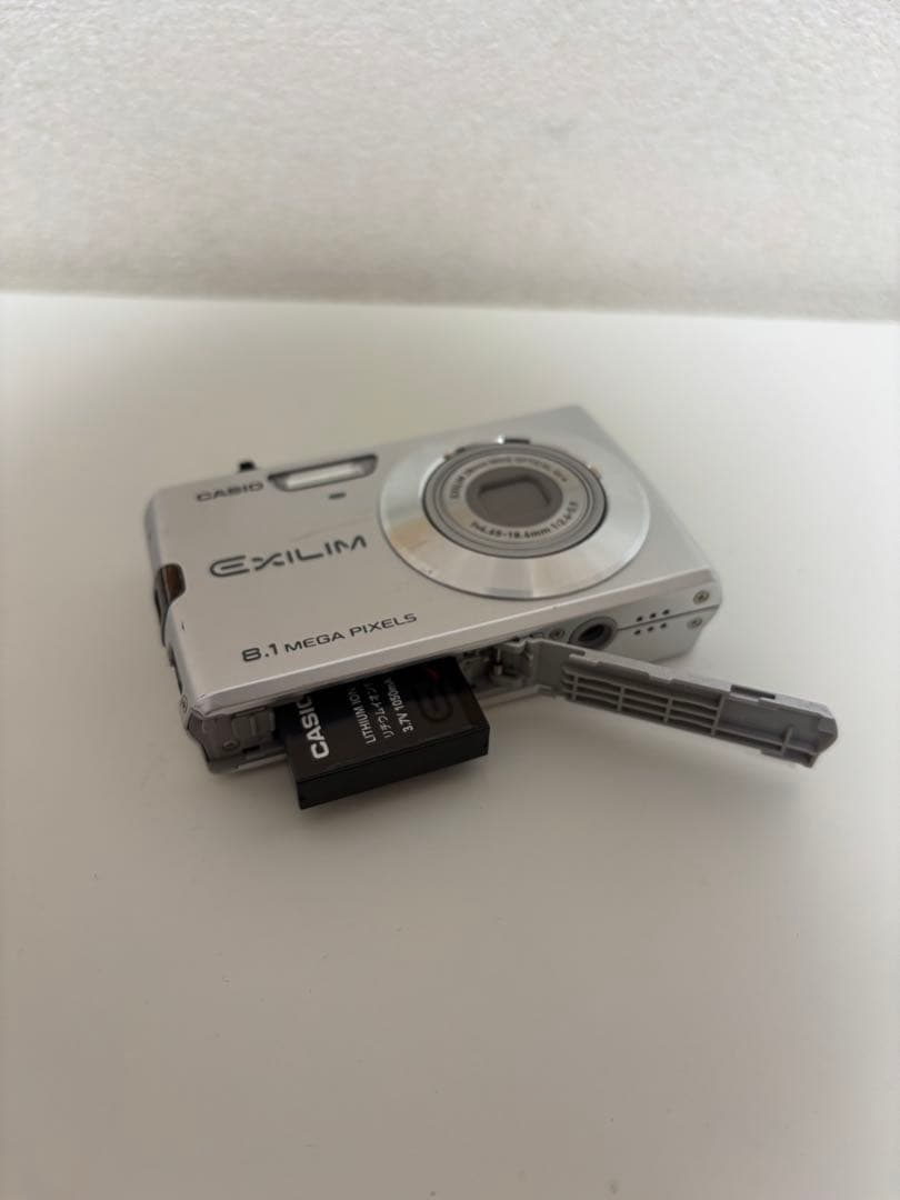 CASIO EXILM EX-Z150 デジタルカメラ シルバー