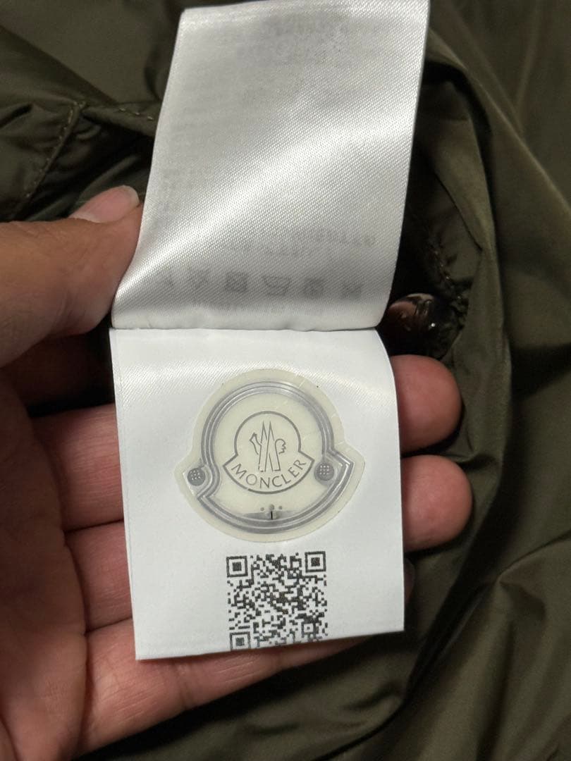 MONCLER モンクレール　 ナイロンジャケット フード付き