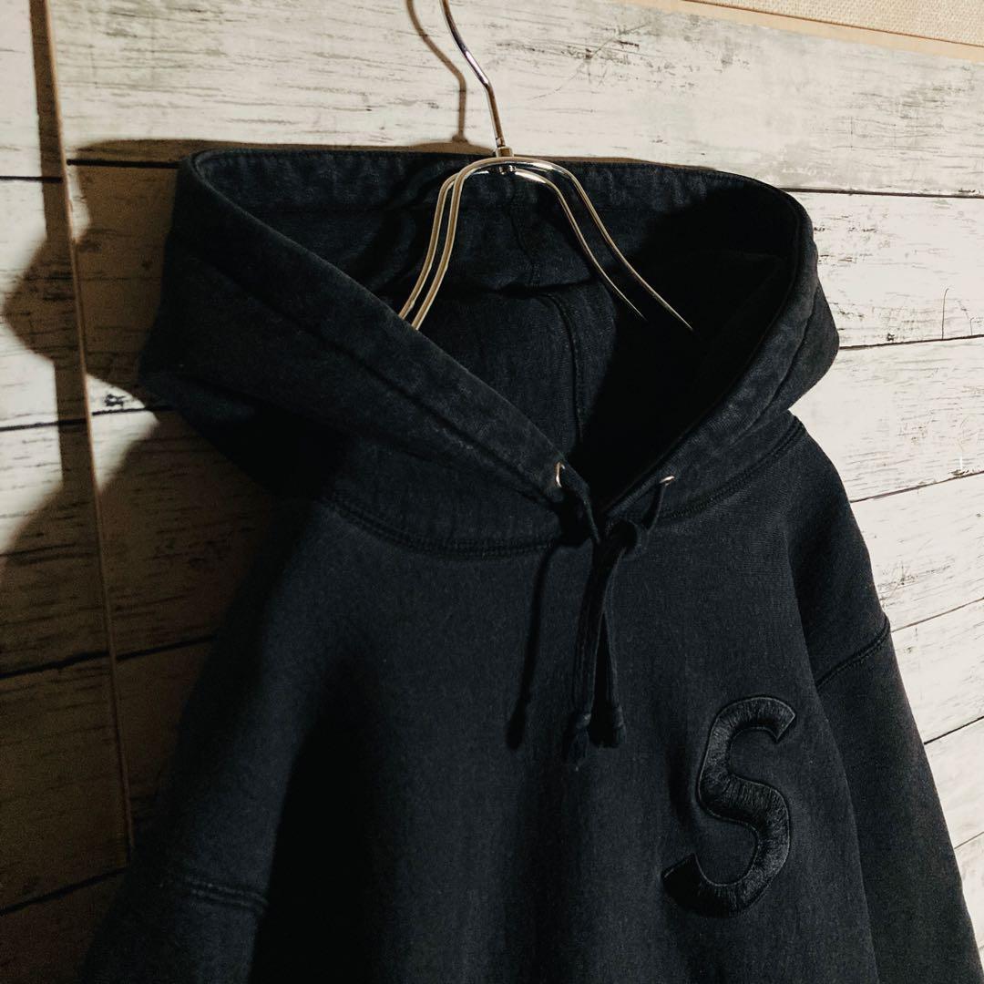 【カナダ製】シュプリーム⭐️Sロゴ刺繍　パーカー　正規品鑑定済　L相当　入手困難