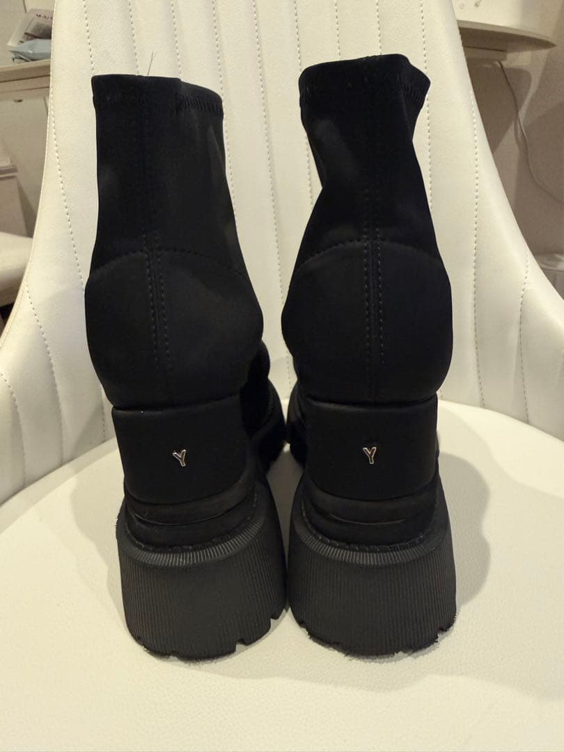 YELLO イエロ　厚底ブーツ ストレッチ　ブラック　Mサイズ