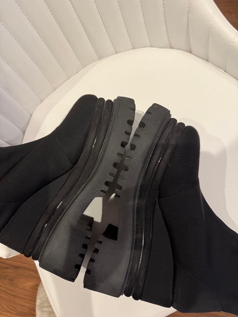 YELLO イエロ　厚底ブーツ ストレッチ　ブラック　Mサイズ