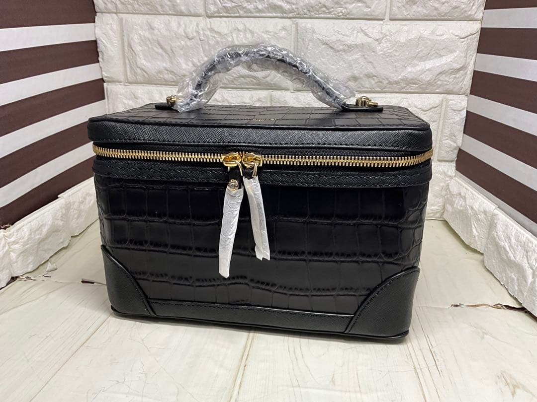 セール　ヘンリベンデル　黒 クロコダイル風 トレインバック　未使用品