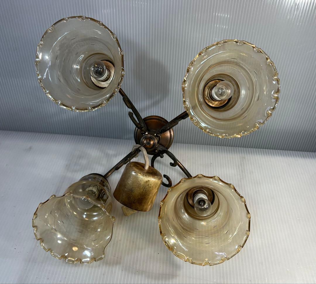 クラシックスタイル 4灯シャンデリア